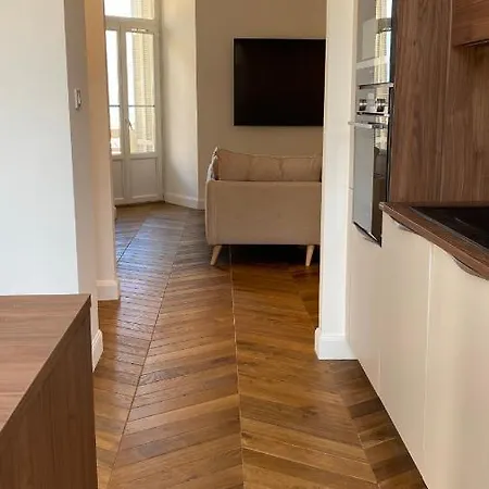 : De Grand Standing Vue Mer. *