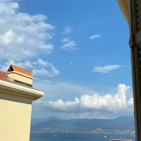 Appartement : De Grand Standing Vue Mer. Ajaccio (Corsica)