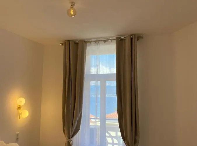 : De Grand Standing Vue Mer. Ajaccio (Corsica)